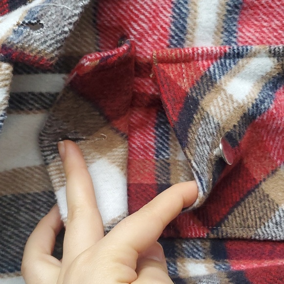 Flannel pattern Shacket - Picture 3 of 6